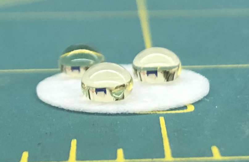 Abbildung 5: Die ePTFE-Membranlaminat-Belüftung und der selbstentwickelte koaleszierende Synteq-Vorfilter in Antriebsstrang-Belüftungen von Donaldson sind bewertet nach oleo 7 min. gemäß AATCC-Standards für Kohlenwasserstoff-Benetzungsstärke.