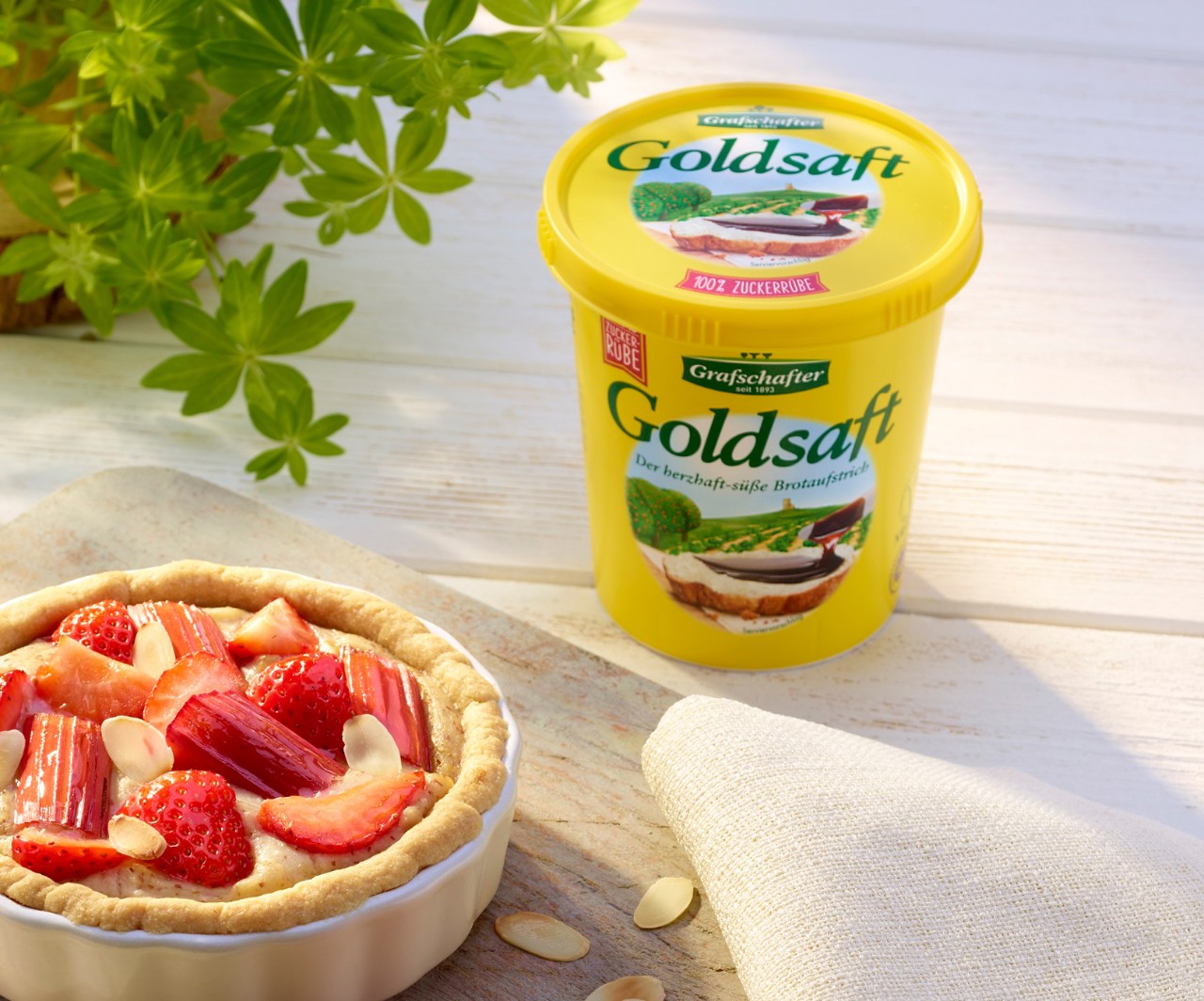 Sirop de betterave à sucre dans des coupes jaunes - la marque de la Grafschafter Krautfabrik (image : Grafschafter Krautfabrik)