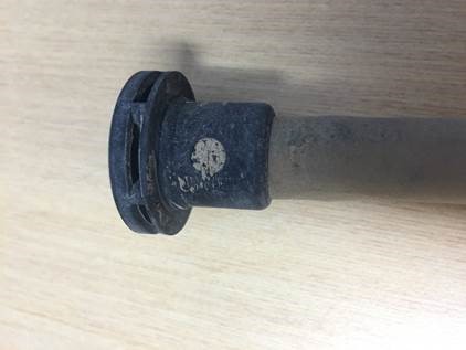 삽화 3: 161,000 km/100,000 mi 테스트에서 Donaldson의 파워트레인 벤트는 손상되지 않았으며, 공기 흐름, 오염물 침투, 멤브레인 오일 막힘에 대한 테스트 표준을 우수한 성적으로 통과했습니다.