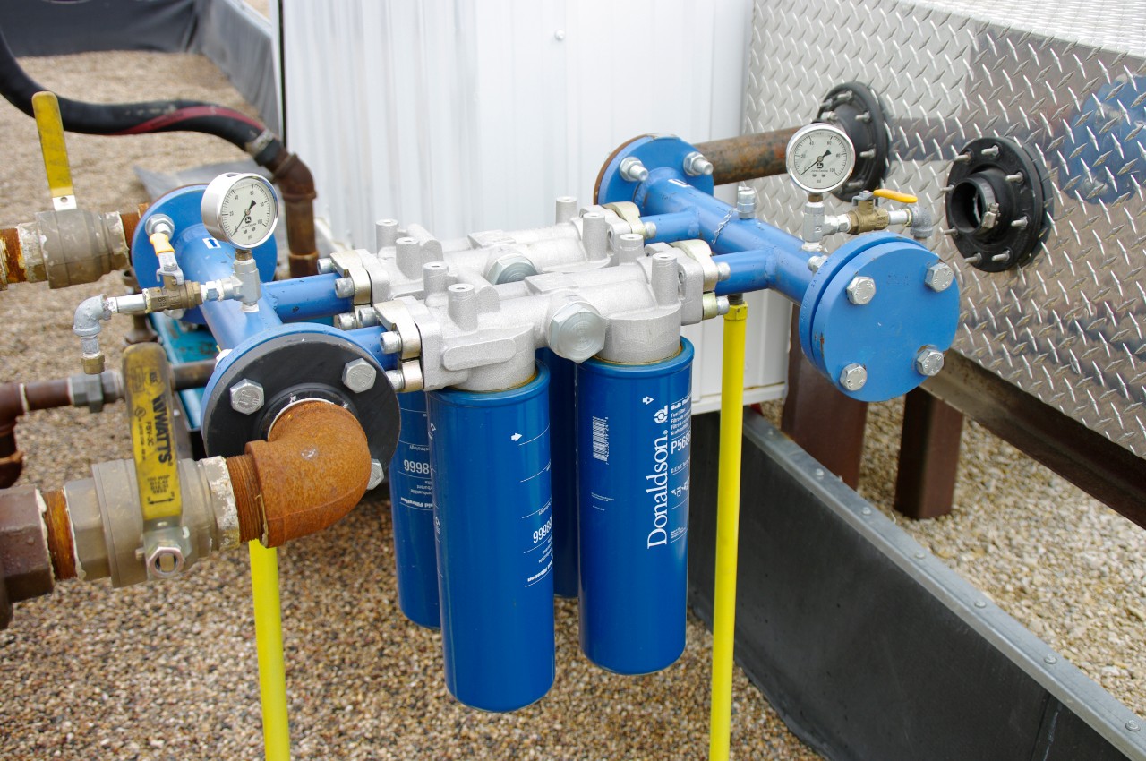 Limpar: Coletor com quatro filtros instalados nos pontos de descarga, limpando o diesel com a capacidade de limpeza da meta antes que atinja os tanques da Popp.